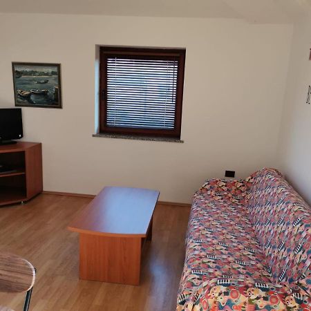 Appartement Sonia Fažana Екстериор снимка